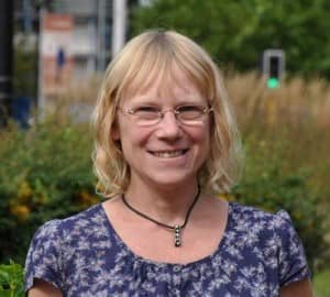 Professor Lucy Yardley is professor of Health Psychology at University of Southampton and University of Oxford.
