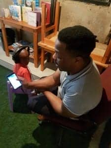 the Hear the World Foundation is working closely with the South Africa-based, e-health start-up HearX by mHealth Studio, which offers an app for hearing screenings. With the help of local partners, the goal is to perform hearing tests on 10,000 children by the start of 2019.