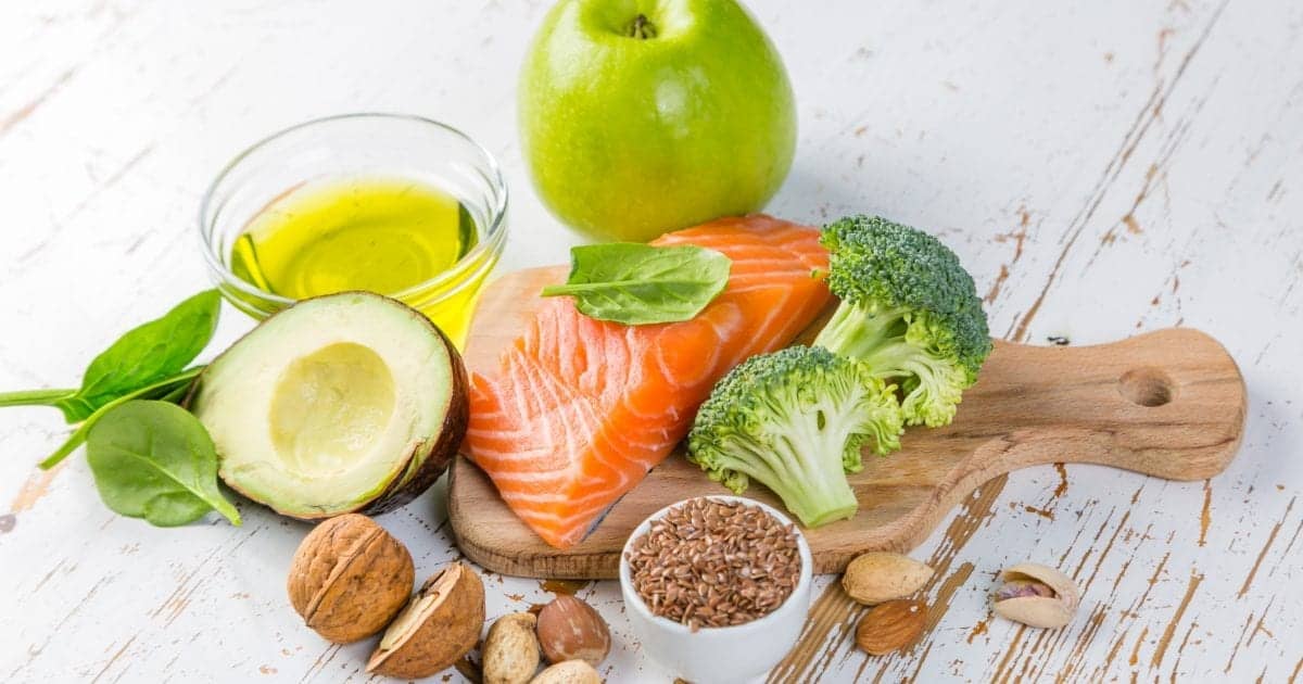 Healthy Diet May Reduce Risk of Acquired Hearing Loss ...